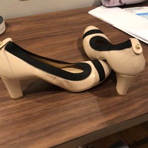 Stuart Weitzman kitten heel